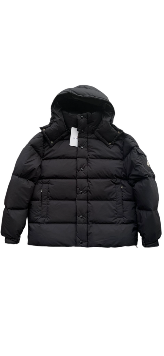 Moncler ‘VEZERE’